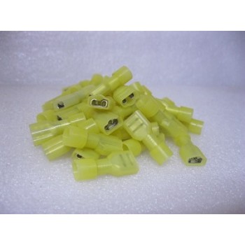 NYLON YELLOW FEMALE SPADE TERMINAL 25 PCS